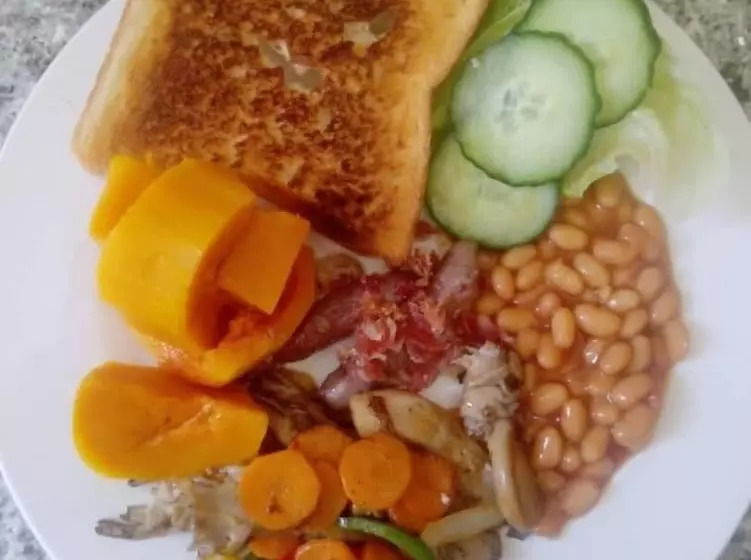 هتل Trench Town Lodge