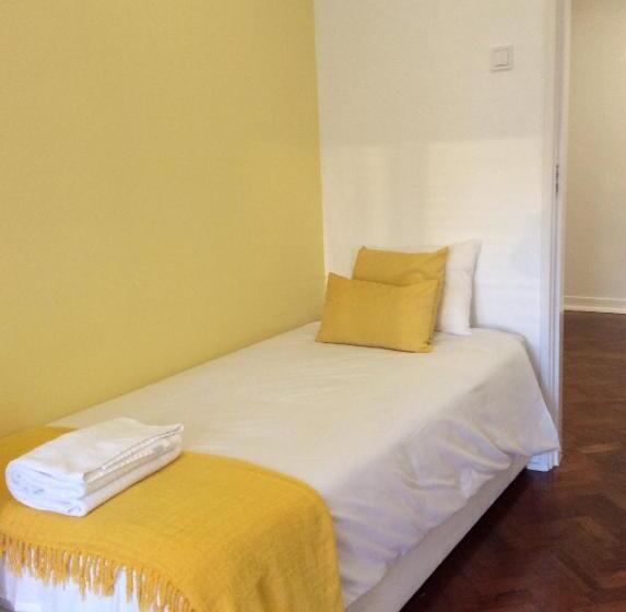 پانسیون 4u Lisbon Iv Guesthouse Airport
