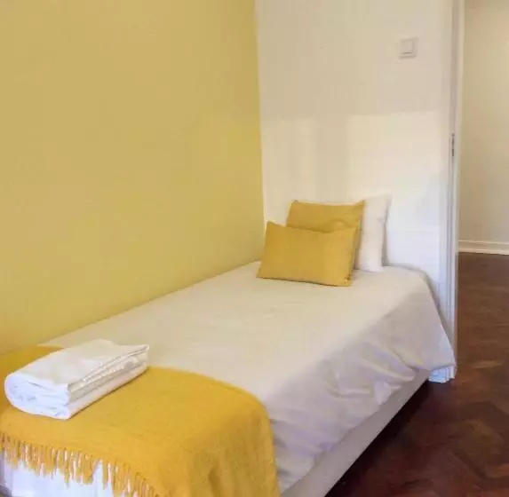 پانسیون 4u Lisbon Iv Guesthouse Airport