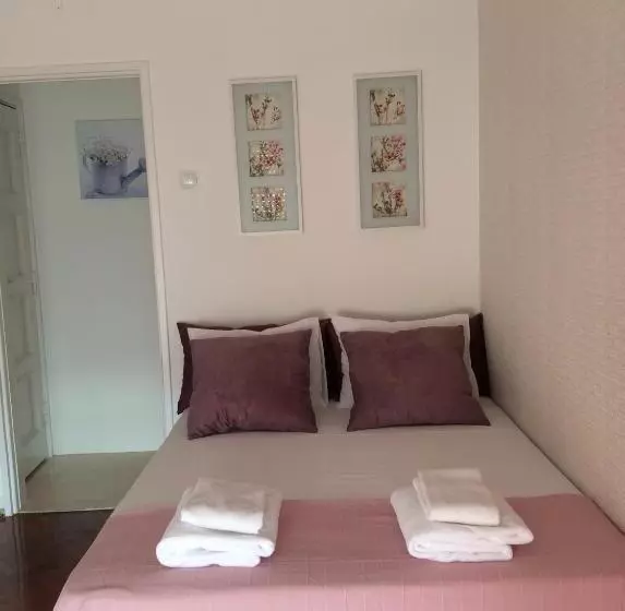 پانسیون 4u Lisbon Iv Guesthouse Airport