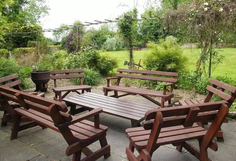 Riverfield Bed And Breakfast