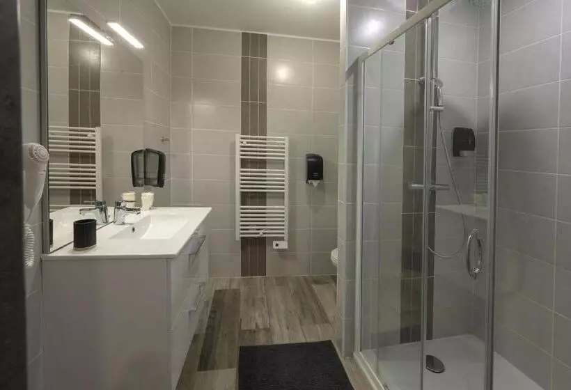 Hotelli De La Croisee