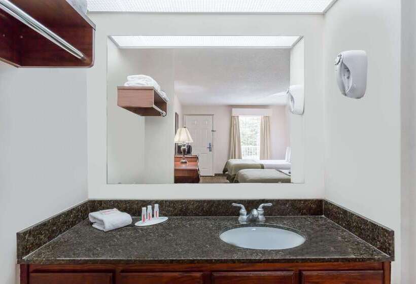 בית מלון כפרי Baymont By Wyndham Eden