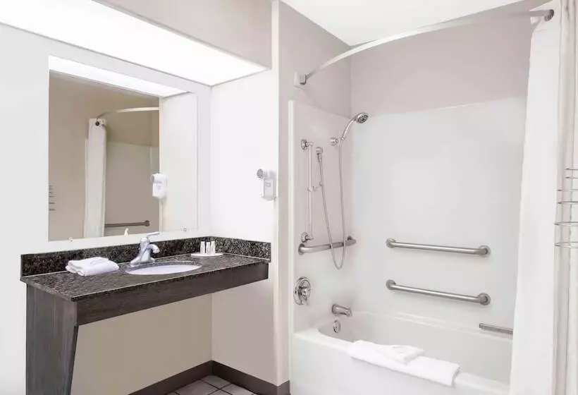 酒店 Baymont By Wyndham Eden