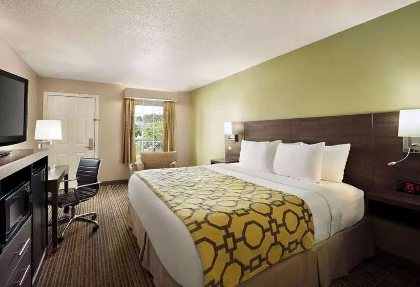 Hotel Baymont By Wyndham Kingsland