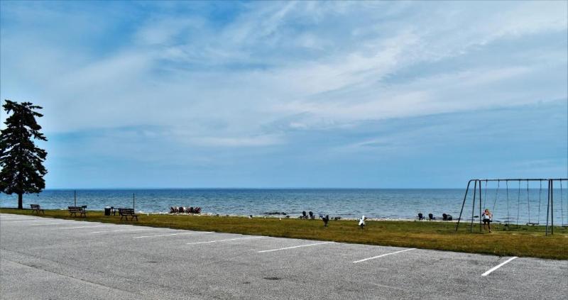 فندق Days Inn & Suites By Wyndham St. Ignace Lakefront