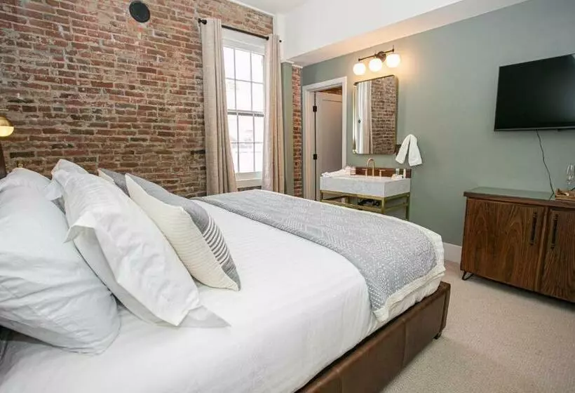 Hotelli Historic Jacksonville Inn