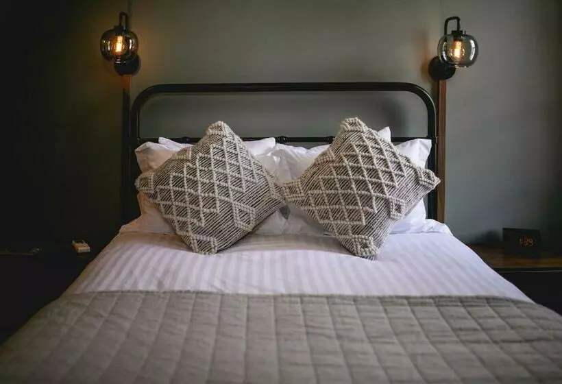 Hotelli Historic Jacksonville Inn