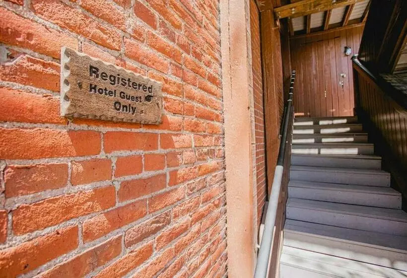 Hotelli Historic Jacksonville Inn