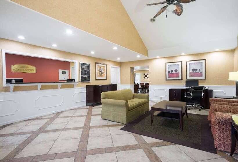 Otel Howard Johnson By Wyndham Dalton