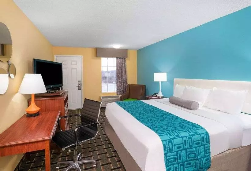 Отель Howard Johnson By Wyndham Dalton