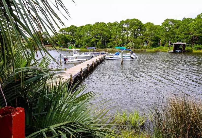 Отель Inn At St Thomas Square