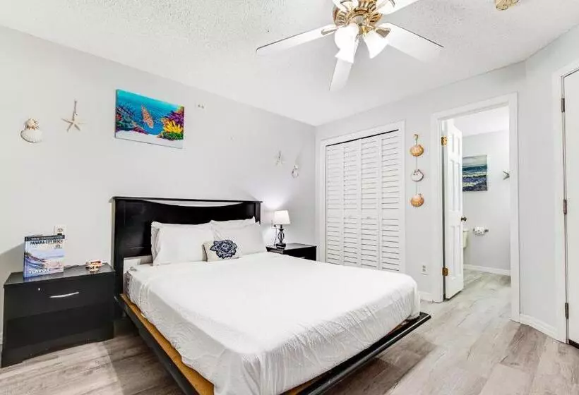 Отель Inn At St Thomas Square