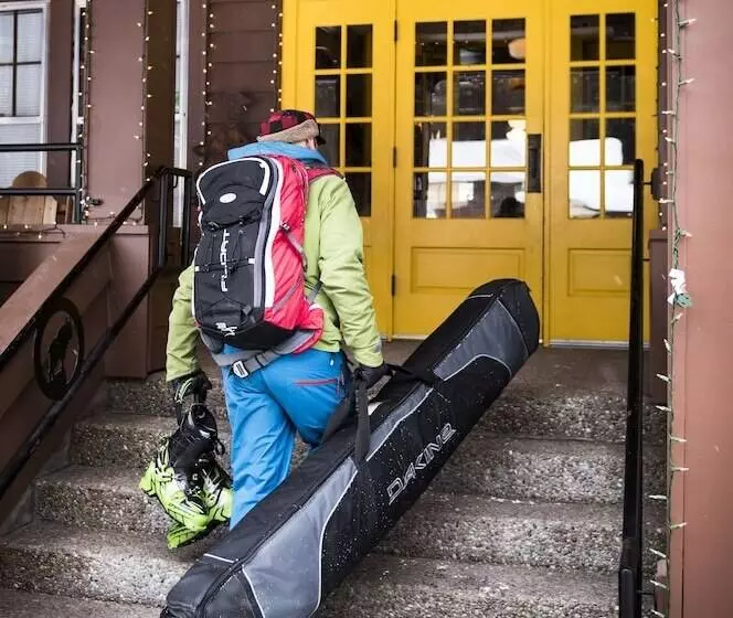 酒店 Loge Glacier National Park