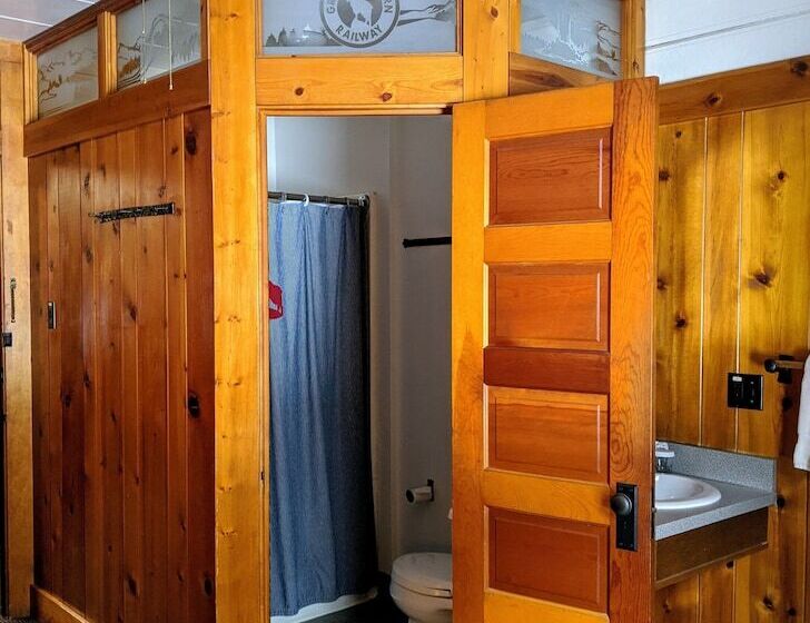 בית מלון כפרי Loge Glacier National Park