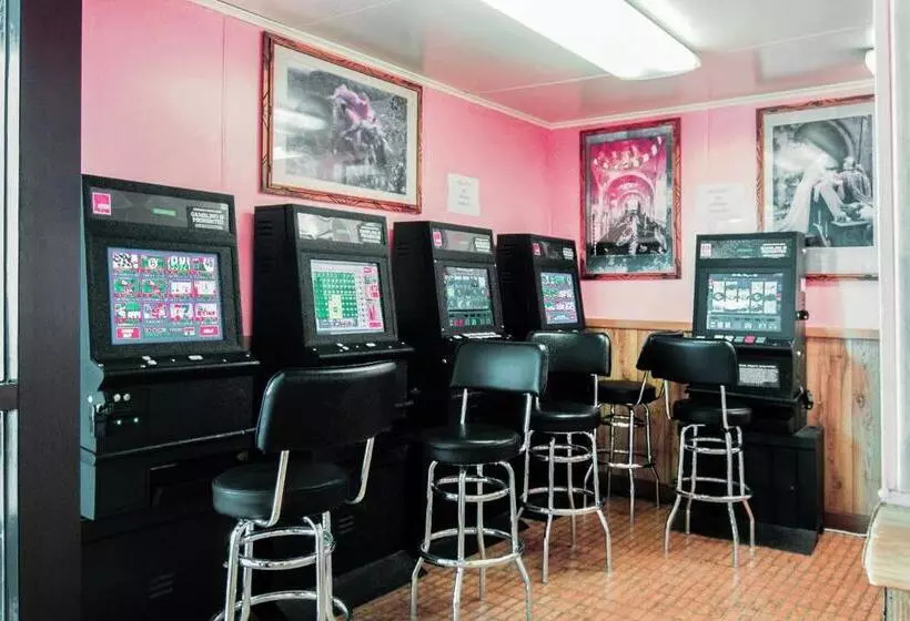 ホテル Kings Inn Scottish Inn Alice