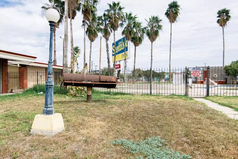 ホテル Kings Inn Scottish Inn Alice