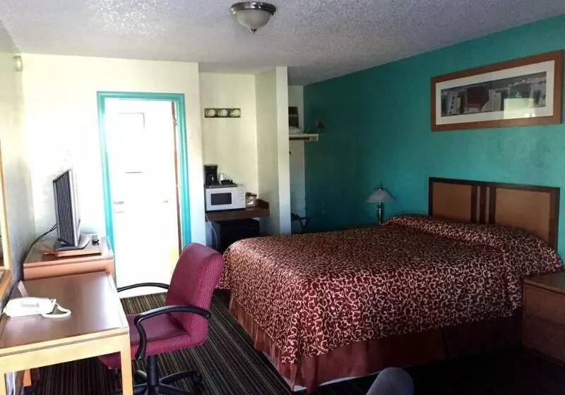 Отель Klamath Motor Lodge