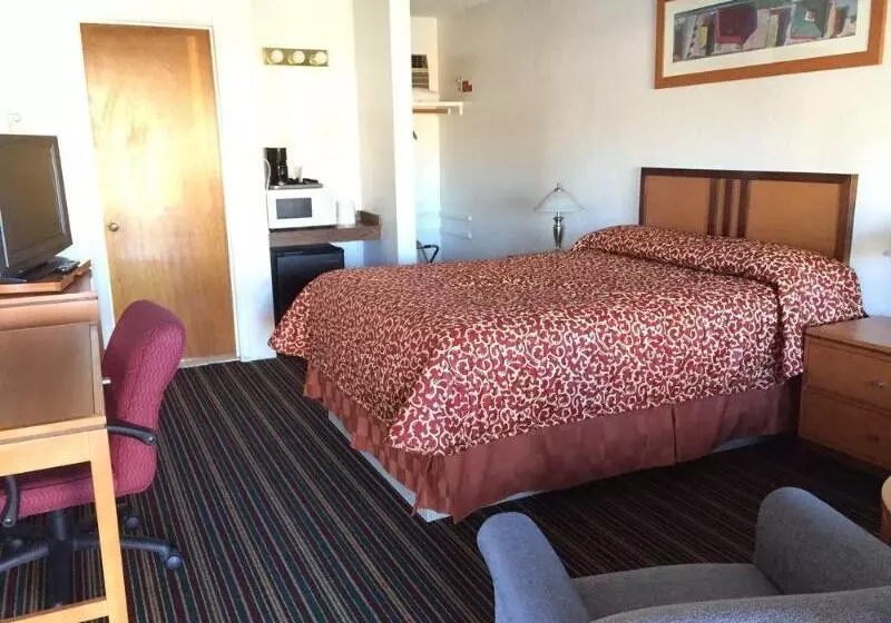 Отель Klamath Motor Lodge