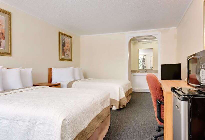 酒店 Knights Inn Macedonia