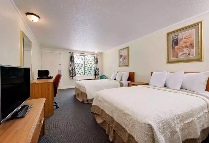 호텔 Knights Inn Macedonia