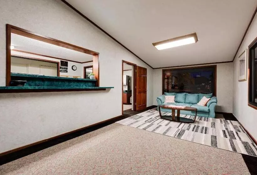 호텔 Knights Inn Macedonia