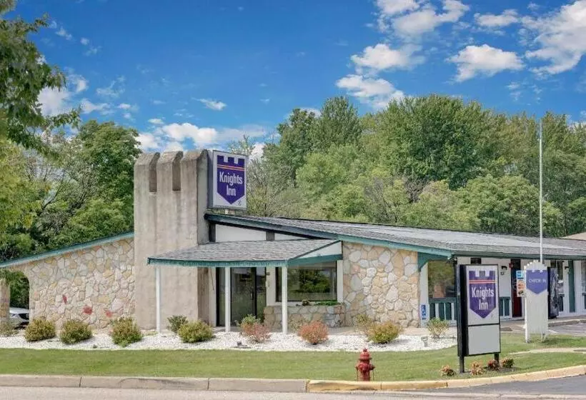 호텔 Knights Inn Macedonia