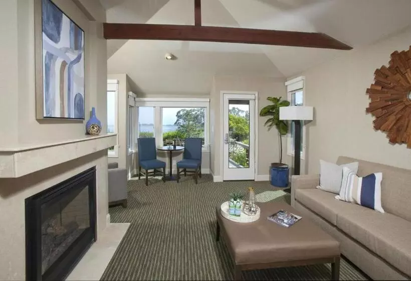 酒店 The Inn At The Tides