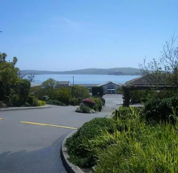 酒店 The Inn At The Tides