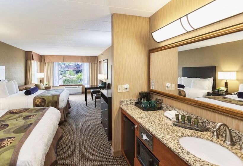 فندق The Inn On Lake Superior