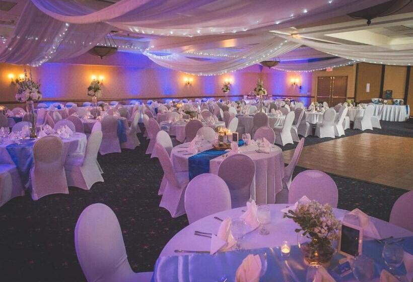 فندق The Inn On Lake Superior