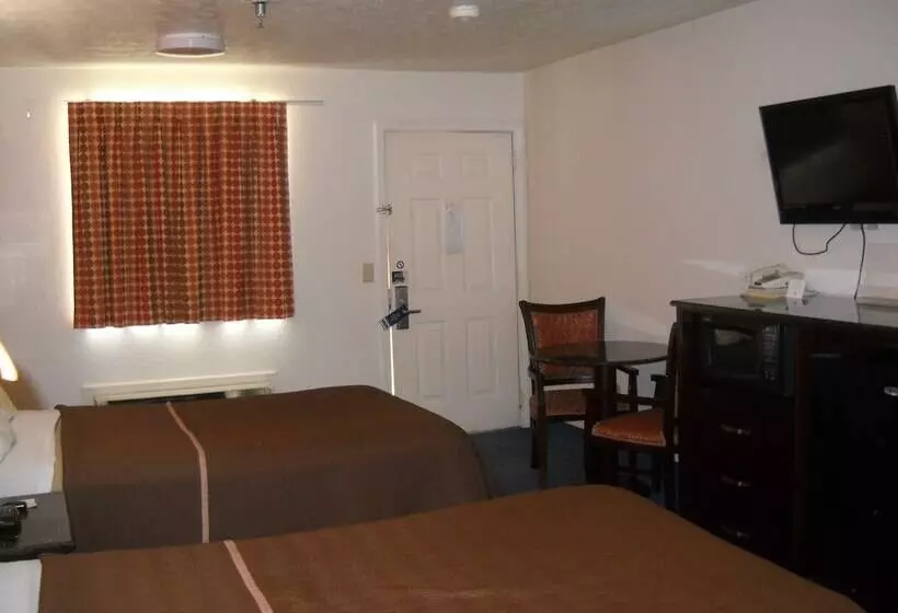 בית מלון כפרי Travelodge By Wyndham Parkersburg