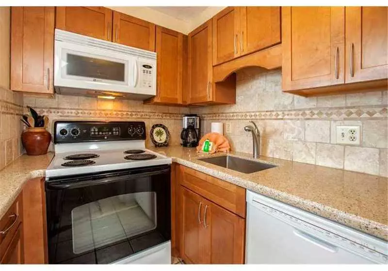 リゾートホテル Kihei Surfside  Maui Condo & Home