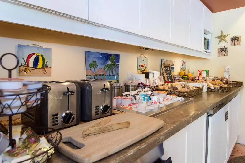 리조트 Inn At The Beach