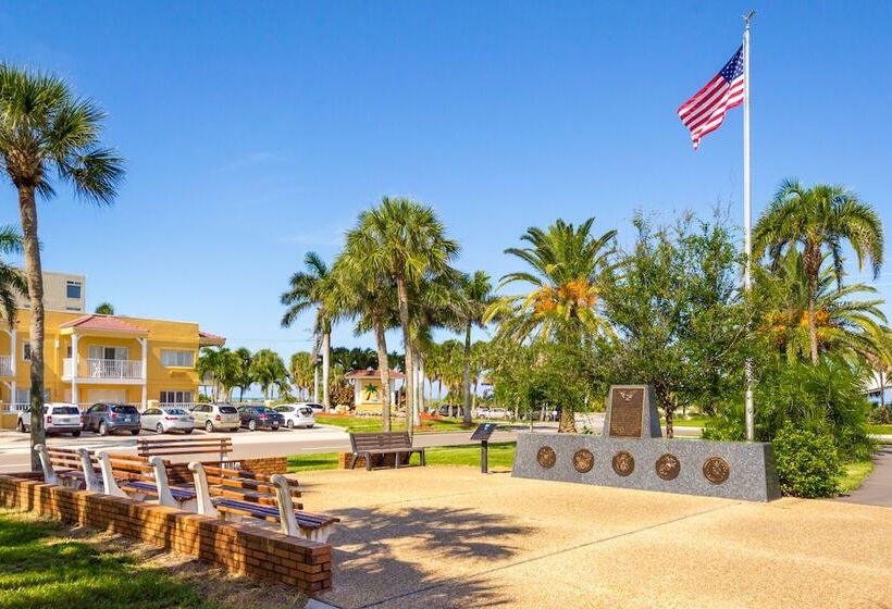 리조트 Inn At The Beach