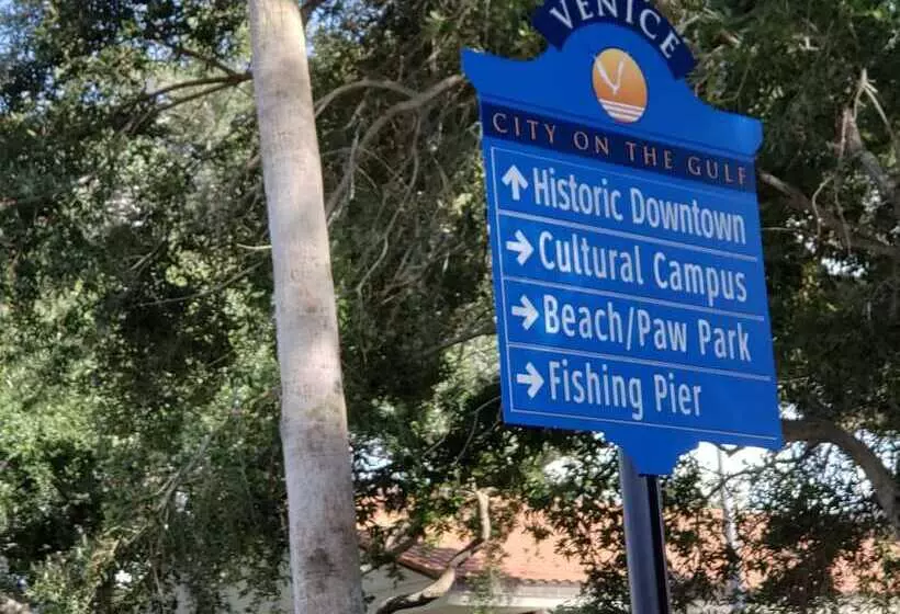 리조트 Inn At The Beach