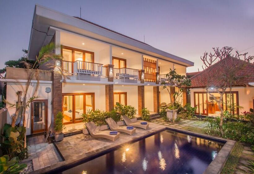 تختخواب و صبحانه Anindya Sanur