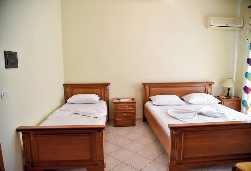 تختخواب و صبحانه Geraldo