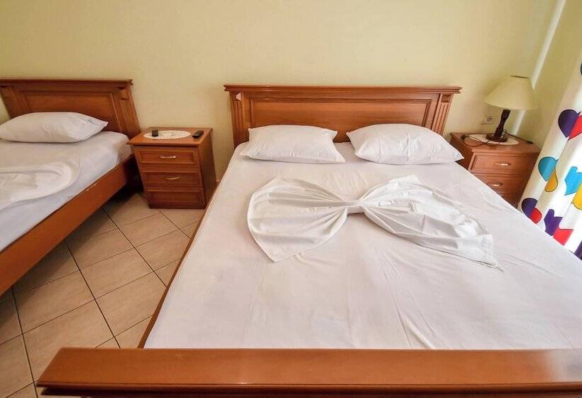 تختخواب و صبحانه Geraldo