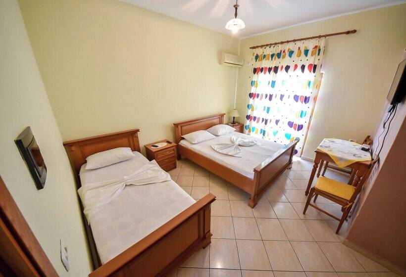 تختخواب و صبحانه Geraldo