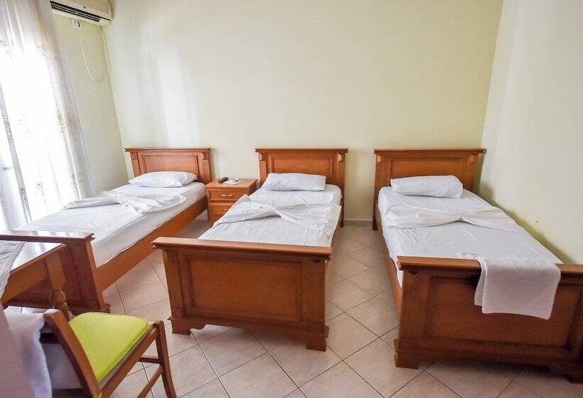 تختخواب و صبحانه Geraldo