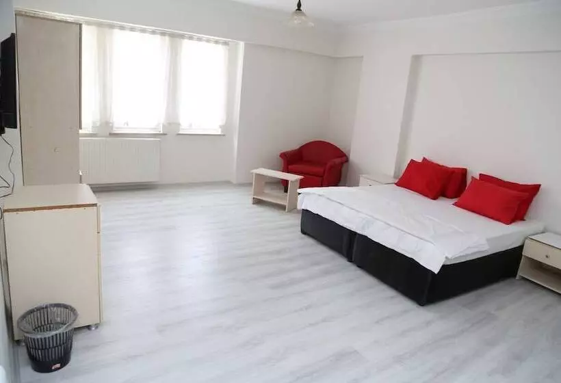 Beyaz Otel