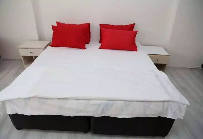 Beyaz Otel