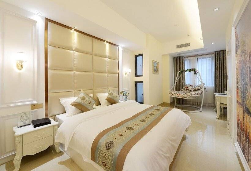 City Neighbors Apart