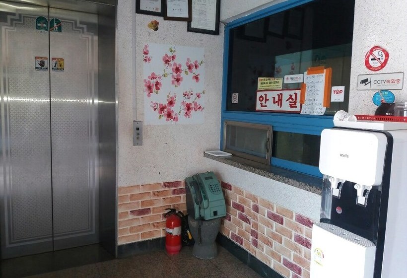 Hae Won Jang Motel