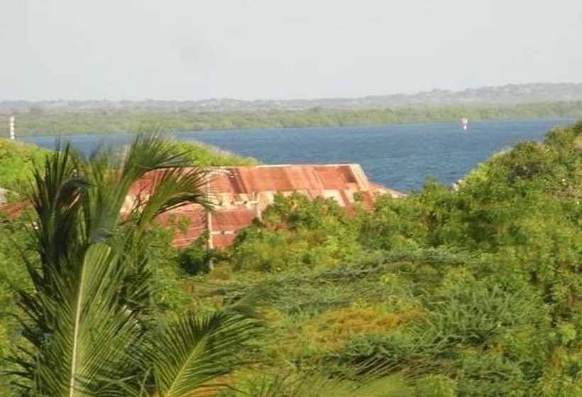 مسافرخانه Dudu Villas N Cottages