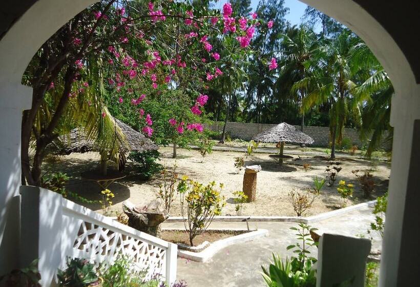 مسافرخانه Dudu Villas N Cottages