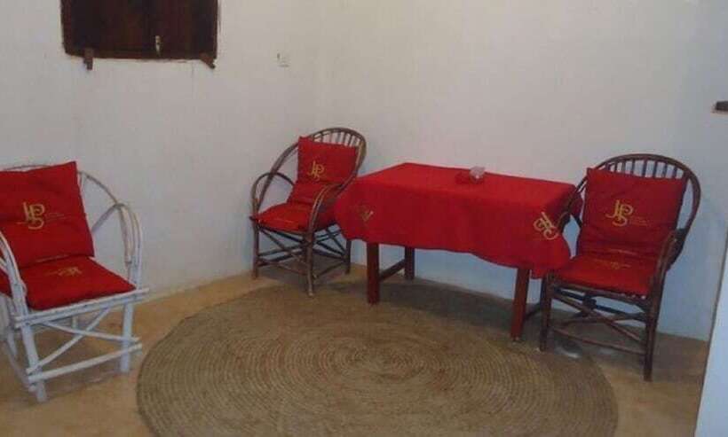 مسافرخانه Dudu Villas N Cottages