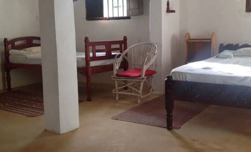 مسافرخانه Dudu Villas N Cottages