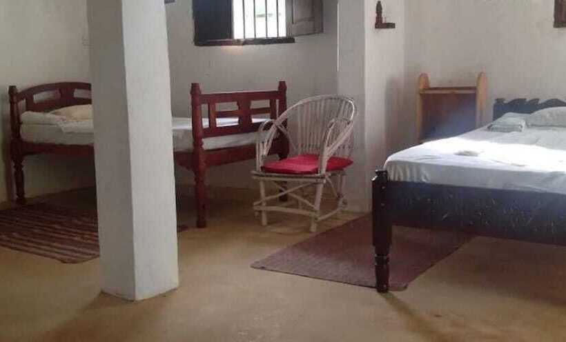 مسافرخانه Dudu Villas N Cottages